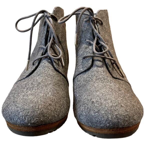 DR. SCHOLL'S Close Call Boots‎ Women's 9.5 Gray Lace Up Wedge Ankle 2.5" Heel - Picture 4 of 6
